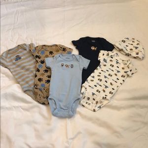 Newborn onesie set - washed but never worn